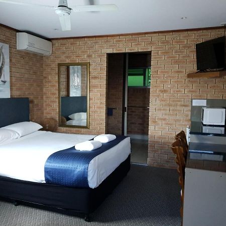 Pacific Paradise Airport Motel Dış mekan fotoğraf