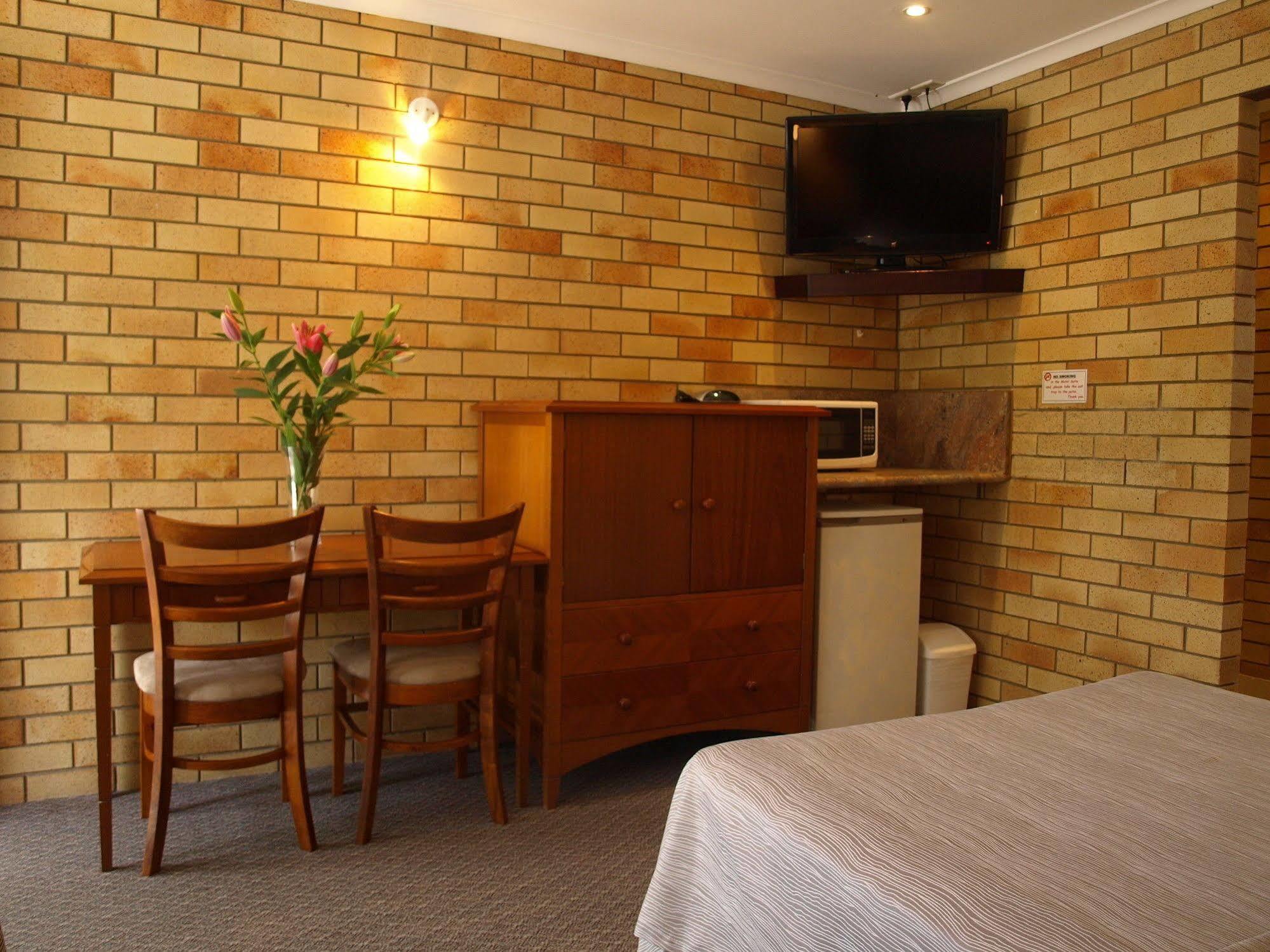Pacific Paradise Airport Motel Dış mekan fotoğraf